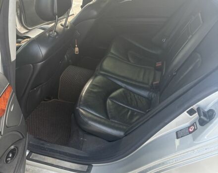 Серый Мерседес 260, объемом двигателя 2.6 л и пробегом 300 тыс. км за 6800 $, фото 7 на Automoto.ua