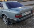 Синій Мерседес 260, об'ємом двигуна 2.6 л та пробігом 300 тис. км за 1350 $, фото 3 на Automoto.ua