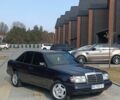 Синій Мерседес 260, об'ємом двигуна 2.6 л та пробігом 200 тис. км за 2300 $, фото 1 на Automoto.ua