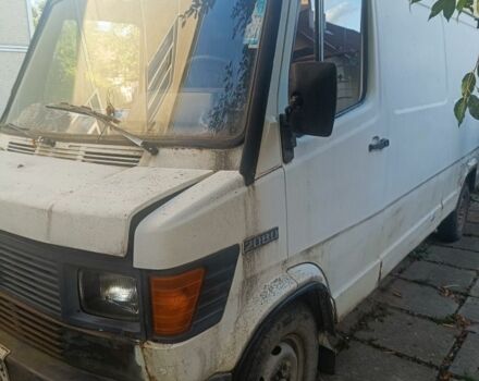 Білий Мерседес 280, об'ємом двигуна 0 л та пробігом 510 тис. км за 1500 $, фото 1 на Automoto.ua