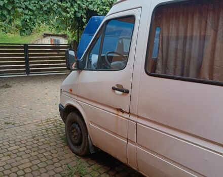 Белый Мерседес 280, объемом двигателя 2 л и пробегом 440 тыс. км за 150000 $, фото 4 на Automoto.ua