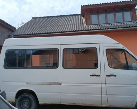 Белый Мерседес 280, объемом двигателя 2 л и пробегом 440 тыс. км за 150000 $, фото 1 на Automoto.ua