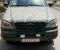 Бежевый Мерседес 280, объемом двигателя 2.7 л и пробегом 200 тыс. км за 3000 $, фото 1 на Automoto.ua
