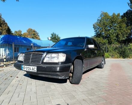 Черный Мерседес 280, объемом двигателя 2.8 л и пробегом 5 тыс. км за 2850 $, фото 11 на Automoto.ua