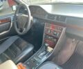 Черный Мерседес 280, объемом двигателя 2.8 л и пробегом 265 тыс. км за 4790 $, фото 18 на Automoto.ua