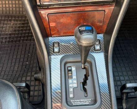 Черный Мерседес 280, объемом двигателя 2.8 л и пробегом 265 тыс. км за 4790 $, фото 26 на Automoto.ua