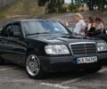 Черный Мерседес 280, объемом двигателя 2.3 л и пробегом 401 тыс. км за 4500 $, фото 1 на Automoto.ua