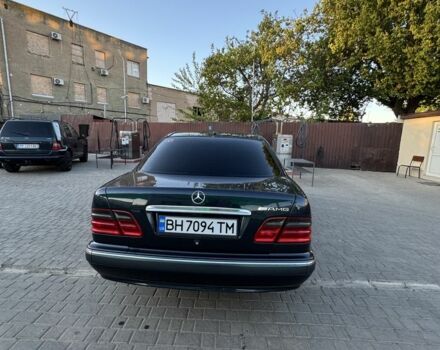 Черный Мерседес 280, объемом двигателя 2.8 л и пробегом 490 тыс. км за 3700 $, фото 4 на Automoto.ua