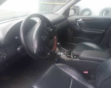Мерседес 280 2001 у Дрогобичі на Automoto.ua Чорний Мерседес 280, об'ємом двигуна 2.7 л та пробігом 300 тис. км за 4499 $, фото 4 на Automoto.ua