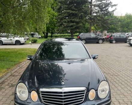 Черный Мерседес 280, объемом двигателя 2.7 л и пробегом 520 тыс. км за 3200 $, фото 1 на Automoto.ua