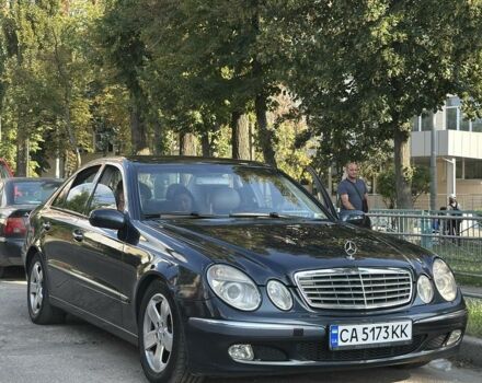 Черный Мерседес 280, объемом двигателя 2.7 л и пробегом 298 тыс. км за 4800 $, фото 1 на Automoto.ua