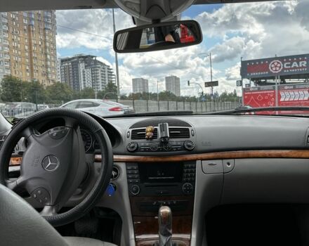 Черный Мерседес 280, объемом двигателя 2.7 л и пробегом 298 тыс. км за 4800 $, фото 6 на Automoto.ua