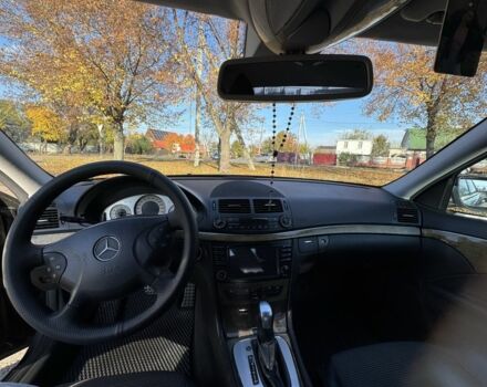 Чорний Мерседес 280, об'ємом двигуна 3 л та пробігом 355 тис. км за 9299 $, фото 19 на Automoto.ua