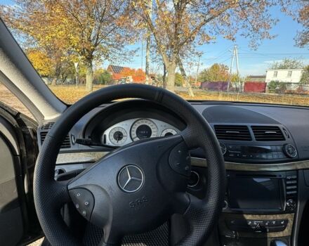 Чорний Мерседес 280, об'ємом двигуна 3 л та пробігом 355 тис. км за 9299 $, фото 20 на Automoto.ua