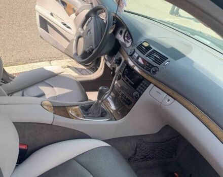 Чорний Мерседес 280, об'ємом двигуна 3 л та пробігом 310 тис. км за 6880 $, фото 4 на Automoto.ua