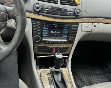 Черный Мерседес 280, объемом двигателя 3 л и пробегом 352 тыс. км за 7200 $, фото 7 на Automoto.ua