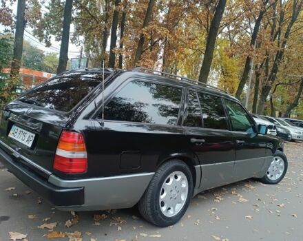 Чорний Мерседес 280, об'ємом двигуна 2.8 л та пробігом 270 тис. км за 4000 $, фото 6 на Automoto.ua