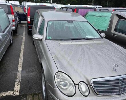 Черный Мерседес 280, объемом двигателя 2.8 л и пробегом 232 тыс. км за 25718 $, фото 8 на Automoto.ua