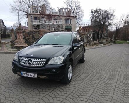 Чорний Мерседес 280, об'ємом двигуна 3 л та пробігом 298 тис. км за 11000 $, фото 1 на Automoto.ua