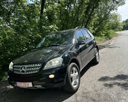 Черный Мерседес 280, объемом двигателя 3 л и пробегом 260 тыс. км за 8500 $, фото 8 на Automoto.ua