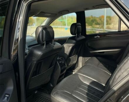 Черный Мерседес 280, объемом двигателя 3 л и пробегом 306 тыс. км за 11500 $, фото 9 на Automoto.ua