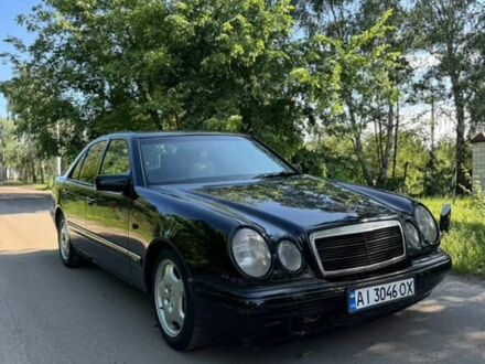 Мерседес 280 1997 у Києві на Automoto.ua Чорний Мерседес 280, об'ємом двигуна 2.8 л та пробігом 300 тис. км за 1600 $, фото 1 на Automoto.ua