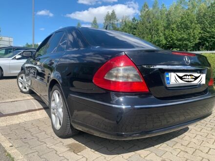 Черный Мерседес 280, объемом двигателя 3 л и пробегом 310 тыс. км за 6940 $, фото 1 на Automoto.ua