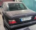 Фиолетовый Мерседес 280, объемом двигателя 2.8 л и пробегом 209 тыс. км за 6000 $, фото 5 на Automoto.ua