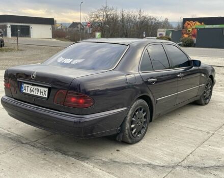 Фиолетовый Мерседес 280, объемом двигателя 2.8 л и пробегом 400 тыс. км за 2800 $, фото 7 на Automoto.ua