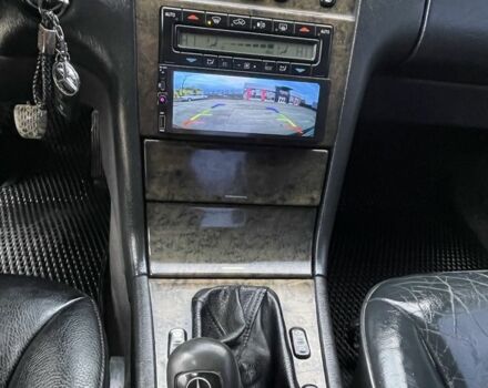 Фиолетовый Мерседес 280, объемом двигателя 2.8 л и пробегом 400 тыс. км за 2800 $, фото 16 на Automoto.ua