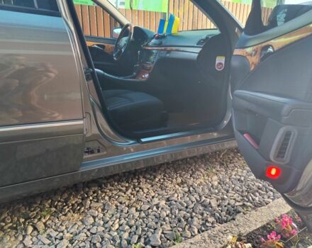 Коричневий Мерседес 280, об'ємом двигуна 3 л та пробігом 288 тис. км за 13000 $, фото 2 на Automoto.ua