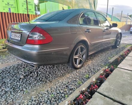 Коричневий Мерседес 280, об'ємом двигуна 3 л та пробігом 288 тис. км за 13000 $, фото 8 на Automoto.ua