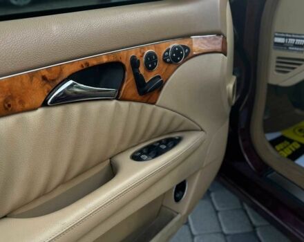 Красный Мерседес 280, объемом двигателя 3 л и пробегом 405 тыс. км за 7500 $, фото 18 на Automoto.ua