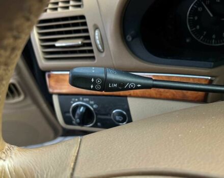 Красный Мерседес 280, объемом двигателя 3 л и пробегом 405 тыс. км за 7500 $, фото 13 на Automoto.ua