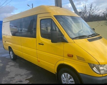 Жовтий Мерседес 280, об'ємом двигуна 2.7 л та пробігом 600 тис. км за 11000 $, фото 1 на Automoto.ua