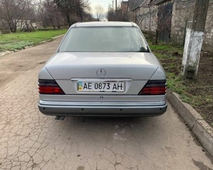 Серый Мерседес 280, объемом двигателя 3 л и пробегом 330 тыс. км за 1999 $, фото 7 на Automoto.ua