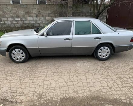 Серый Мерседес 280, объемом двигателя 3 л и пробегом 330 тыс. км за 1999 $, фото 6 на Automoto.ua