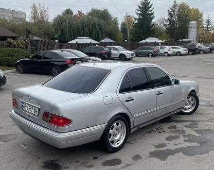 Сірий Мерседес 280, об'ємом двигуна 2.8 л та пробігом 1 тис. км за 2950 $, фото 2 на Automoto.ua