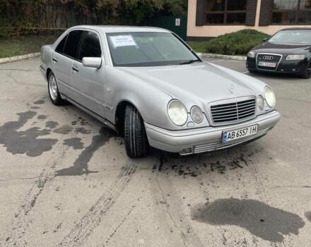 Сірий Мерседес 280, об'ємом двигуна 2.8 л та пробігом 1 тис. км за 2950 $, фото 1 на Automoto.ua