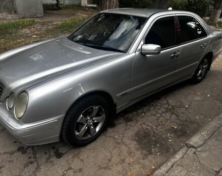 Сірий Мерседес 280, об'ємом двигуна 2.8 л та пробігом 1 тис. км за 3950 $, фото 1 на Automoto.ua