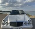 Серый Мерседес 280, объемом двигателя 2.8 л и пробегом 470 тыс. км за 2800 $, фото 1 на Automoto.ua