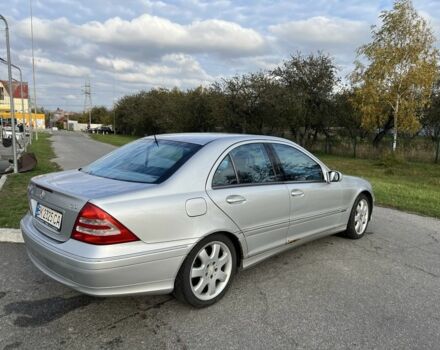 Серый Мерседес 280, объемом двигателя 2.7 л и пробегом 296 тыс. км за 4900 $, фото 6 на Automoto.ua