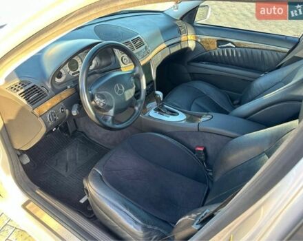 Серый Мерседес 280, объемом двигателя 3.2 л и пробегом 341 тыс. км за 9000 $, фото 4 на Automoto.ua