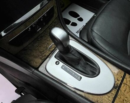 Серый Мерседес 280, объемом двигателя 3.2 л и пробегом 275 тыс. км за 8700 $, фото 14 на Automoto.ua