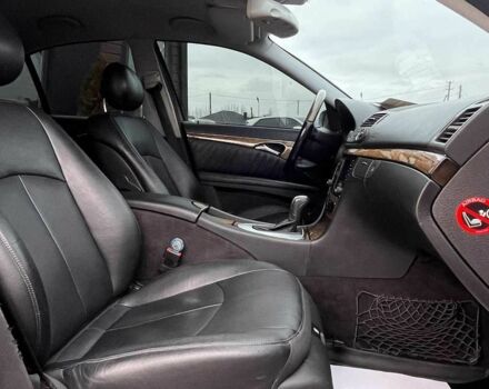 Серый Мерседес 280, объемом двигателя 3.2 л и пробегом 275 тыс. км за 8700 $, фото 20 на Automoto.ua