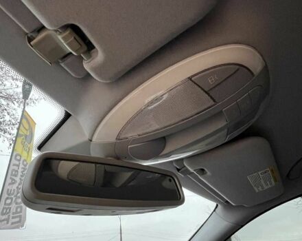 Серый Мерседес 280, объемом двигателя 3.2 л и пробегом 275 тыс. км за 8700 $, фото 16 на Automoto.ua