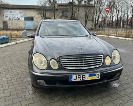 Серый Мерседес 280, объемом двигателя 2.7 л и пробегом 325 тыс. км за 4200 $, фото 2 на Automoto.ua