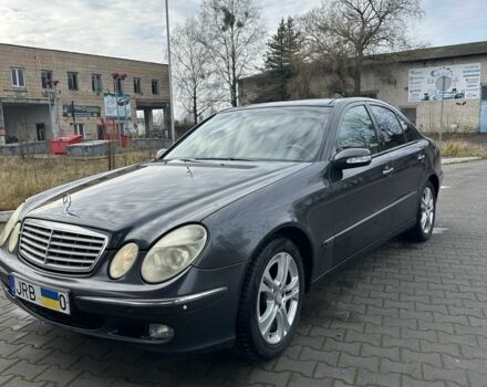 Серый Мерседес 280, объемом двигателя 2.7 л и пробегом 325 тыс. км за 4200 $, фото 1 на Automoto.ua