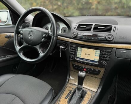 Сірий Мерседес 280, об'ємом двигуна 3 л та пробігом 351 тис. км за 8990 $, фото 16 на Automoto.ua