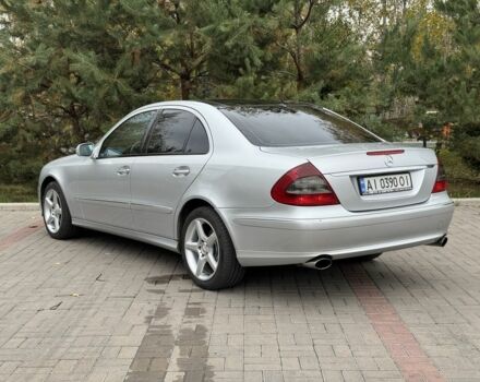 Сірий Мерседес 280, об'ємом двигуна 3 л та пробігом 351 тис. км за 8990 $, фото 3 на Automoto.ua